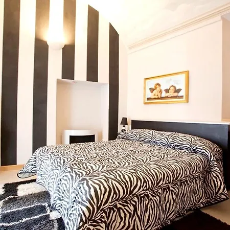 Comfortable In Piazza, 30 M², Fireplace & Balcony 公寓 蒙多维